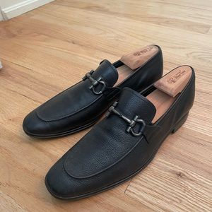Size 8 Salvatore Ferragamo Black Loafers